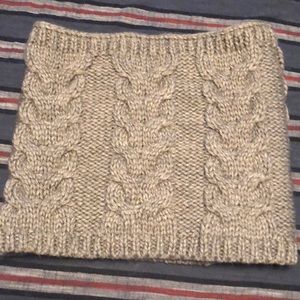 Gap grey cable knit infinity scarf